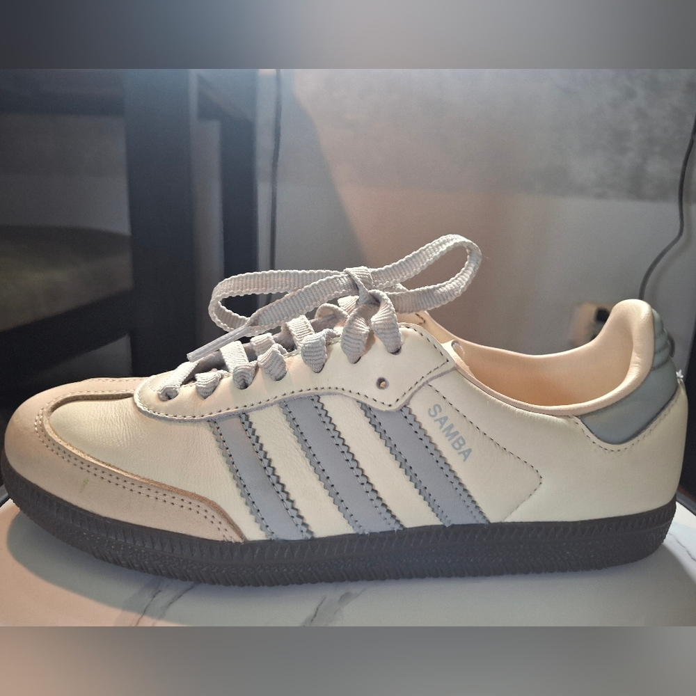 Women's Adidas Samba                     White and Light Blue - Picture 8 of 10